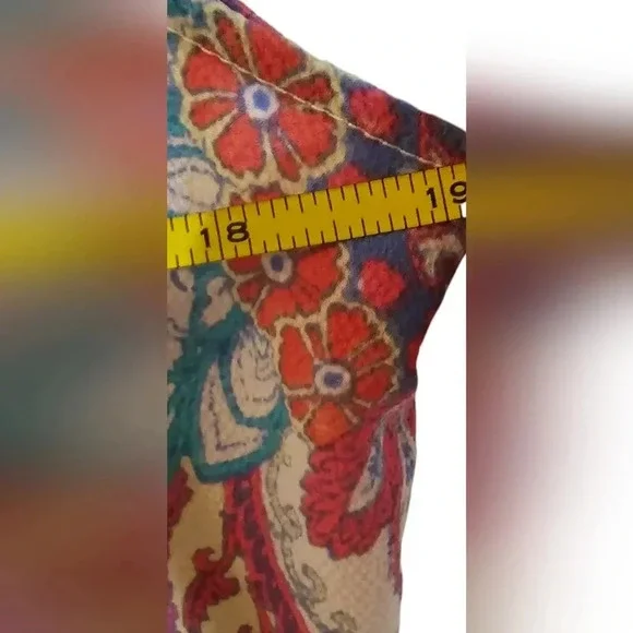 Rose + Olive - Bohemian Sleeveless Top - Picture 4 of 7